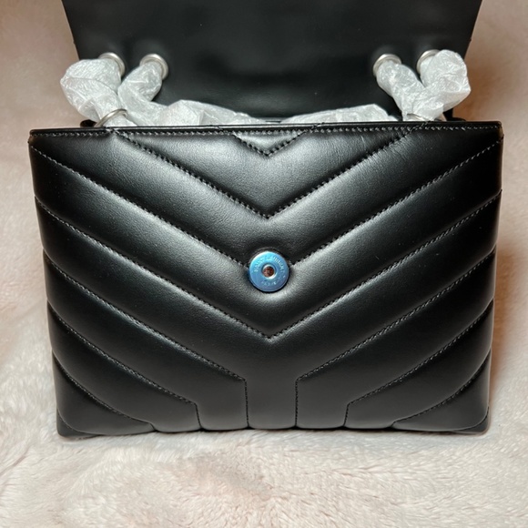 NEW YSL LOULOU Small in Quilted Leather - Black with Silver Hardware - Picture 9 of 13